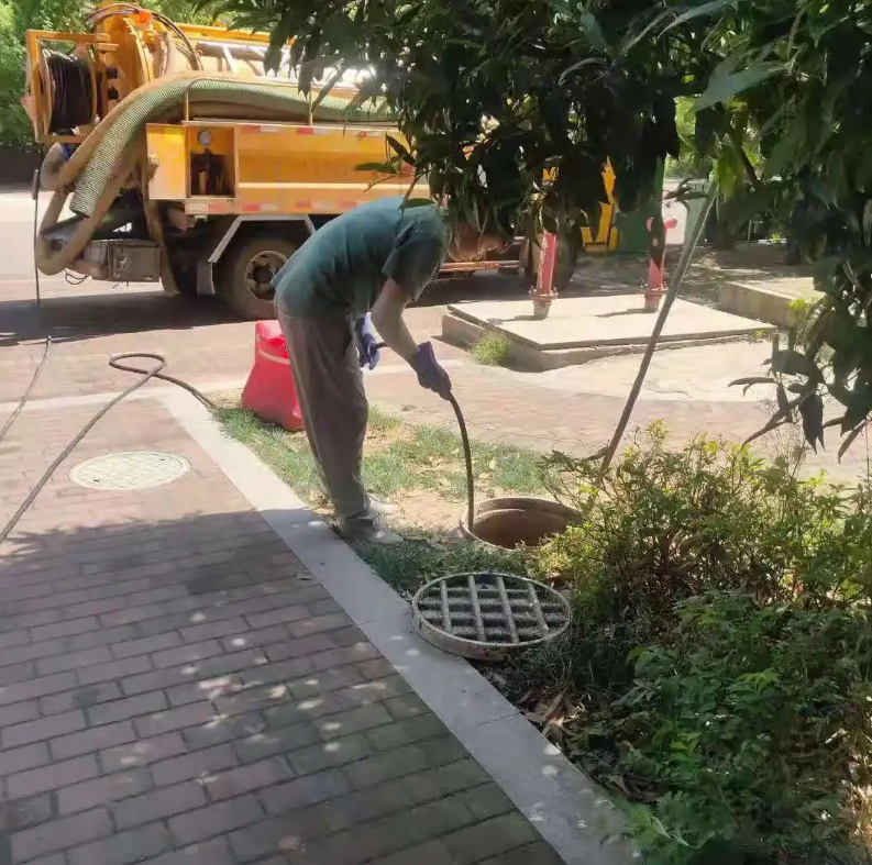 上安乡市政排污管道清淤疏通——专业团队，让您全程省心！